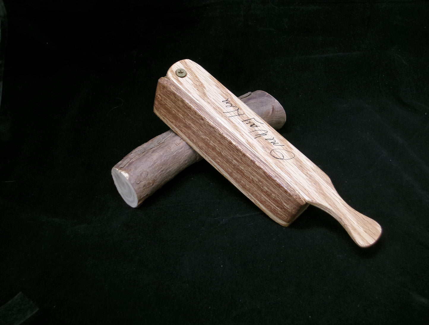 Red Oak/Mahogany One Way Hen Call