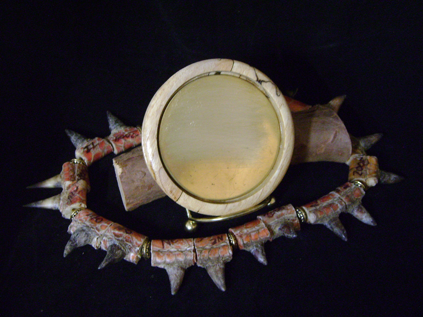 3.0" Spaulted Pecan Wood Brass Call